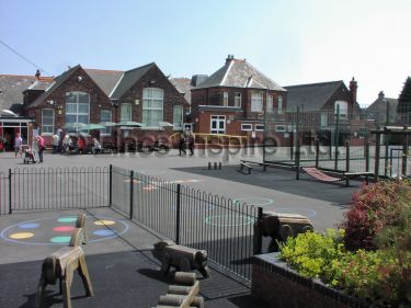 Bursar Street School